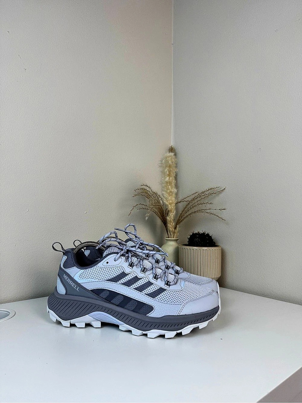 Merrell Speed Strike 2 Hiking Shoes Gray – Women’s US 10 / Men’s US 8.5